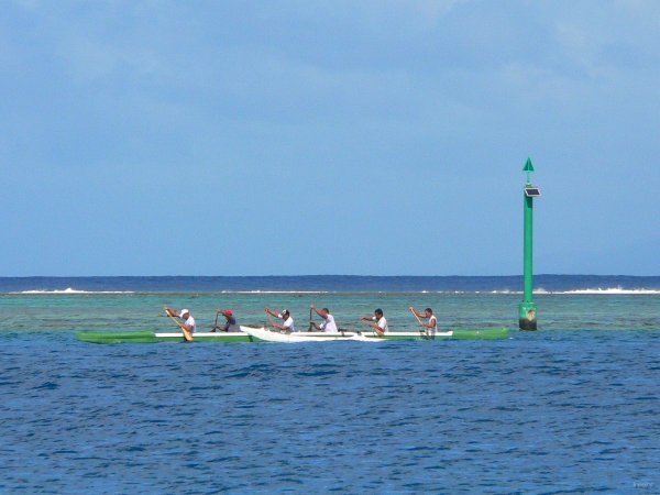 84- Entrainement de va'a a Huahine 